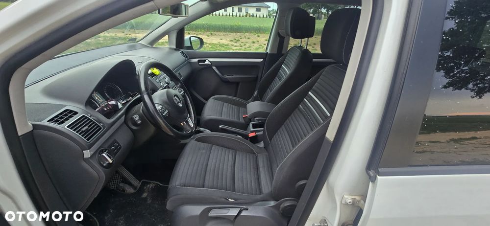 Volkswagen Touran 1.6 TDI DPF Comfortline DSG - 9