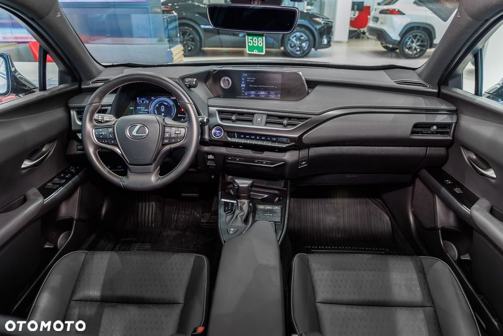 Lexus UX - 6