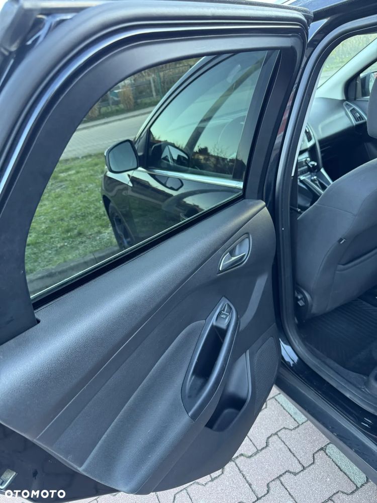 Ford Focus 1.6 TDCi DPF Start-Stopp-System Titanium - 24