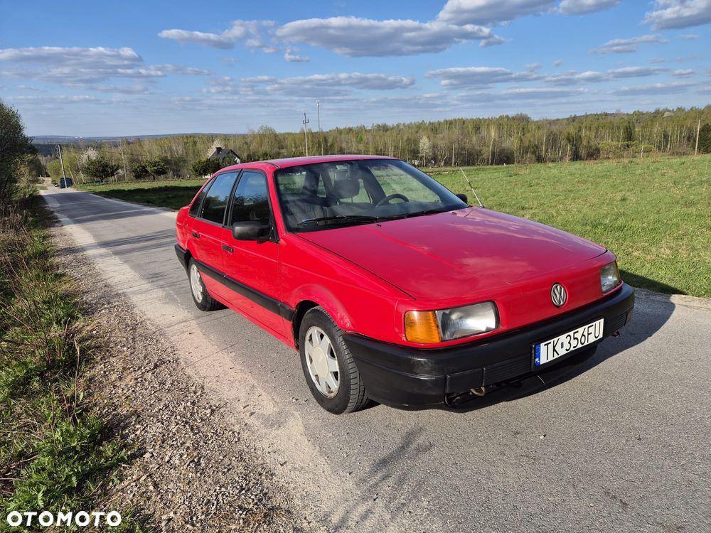 Volkswagen Passat 1.8 CL - 2