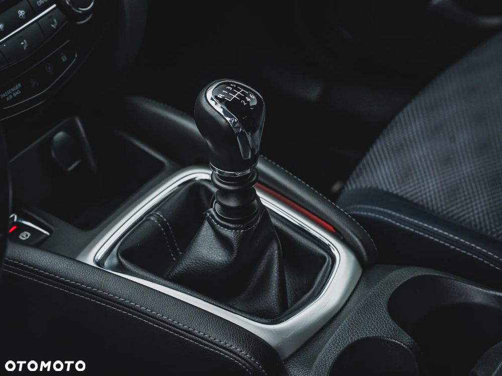 Nissan Qashqai 1.2 DIG-T 360 - 30