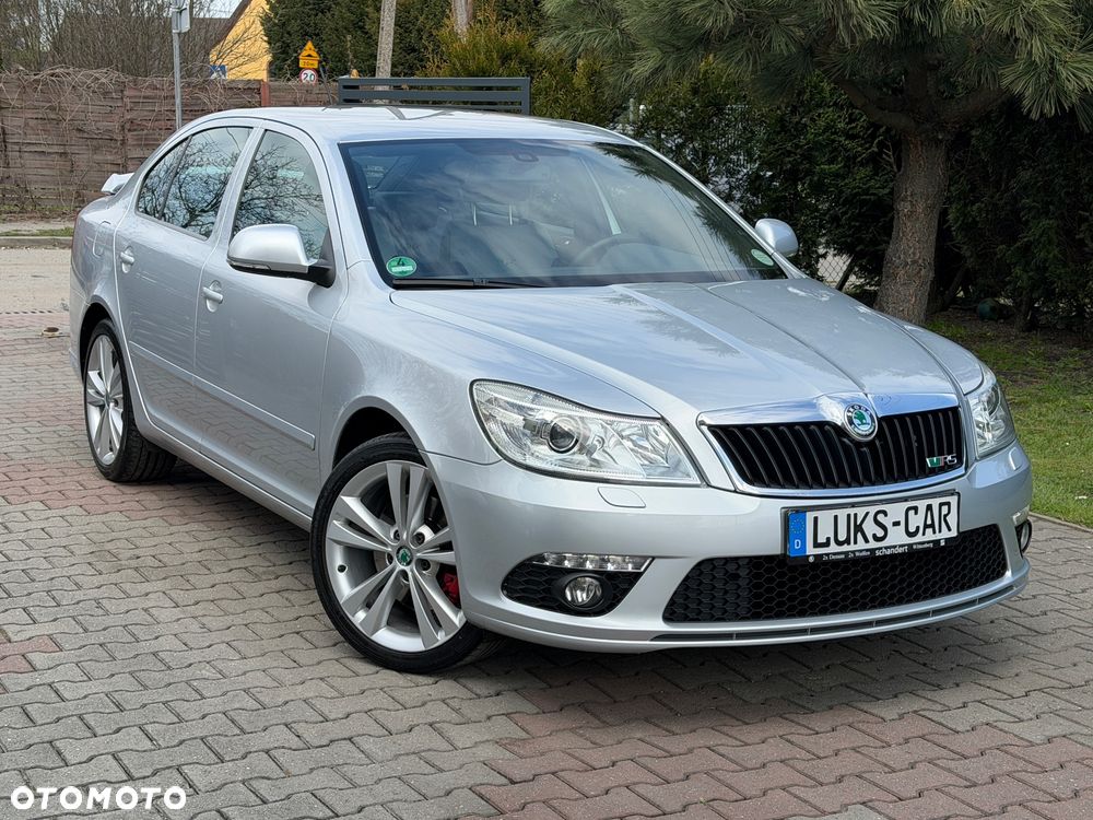 Skoda Octavia 2.0 TSI RS - 40
