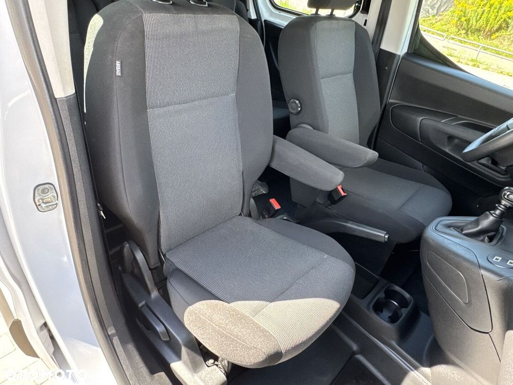 Toyota PROACE CITY - 21
