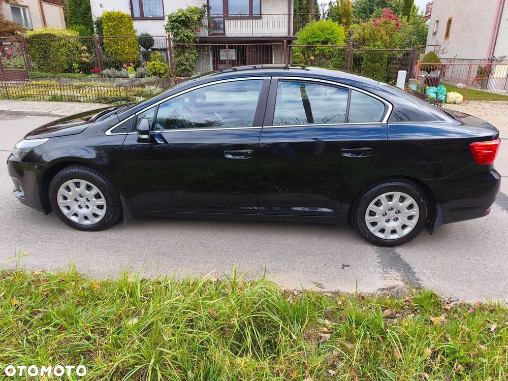 Toyota Avensis 2012 photo 4