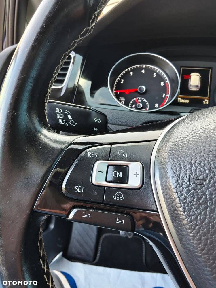 Volkswagen Golf 1.4 TSI BlueMotion Technology Cup - 23