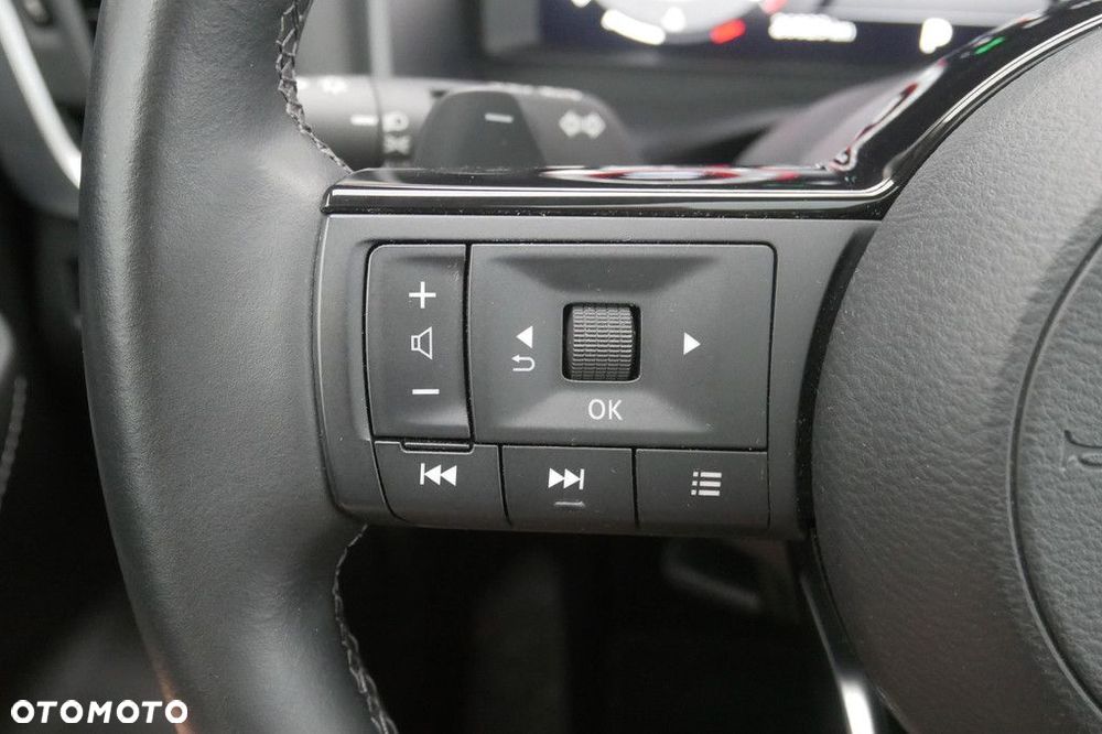 Nissan Qashqai 1.3 DIG-T MHEV N-Connecta Xtronic - 27