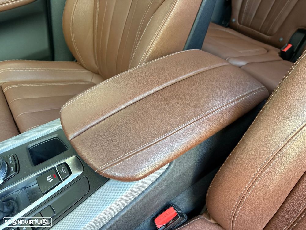 BMW X5 25 d sDrive Pack M - 13