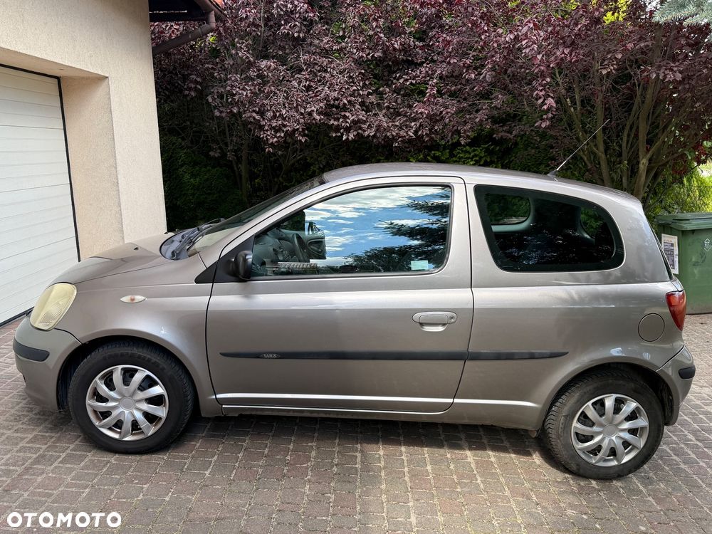 Toyota Yaris - 7