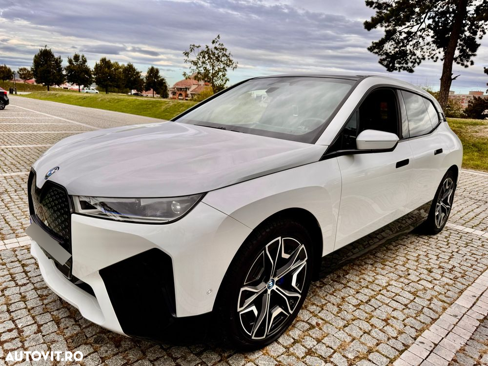 BMW iX xDrive40 - 15