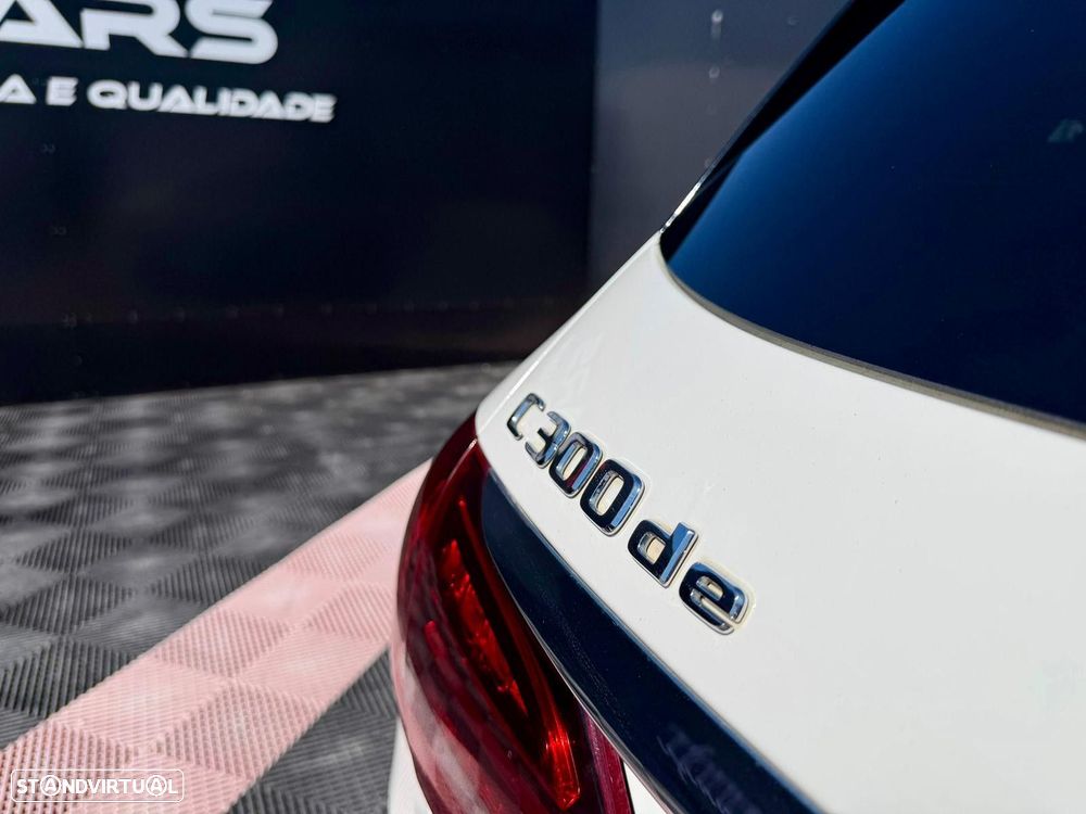 Mercedes-Benz C 300 de AMG Line - 33