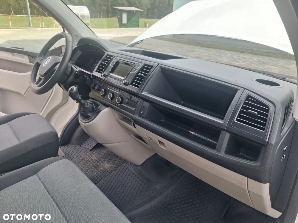 Volkswagen Transporter T6 - 21
