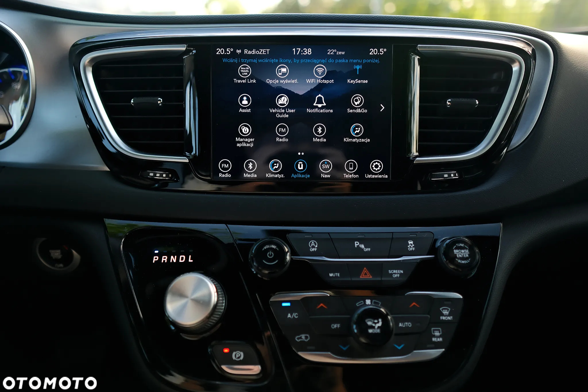 Chrysler Pacifica - 33
