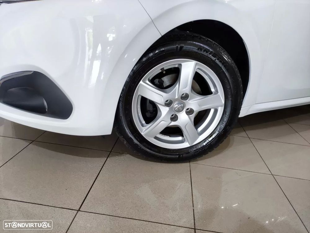 Peugeot 208 1.2 PureTech Active - 5