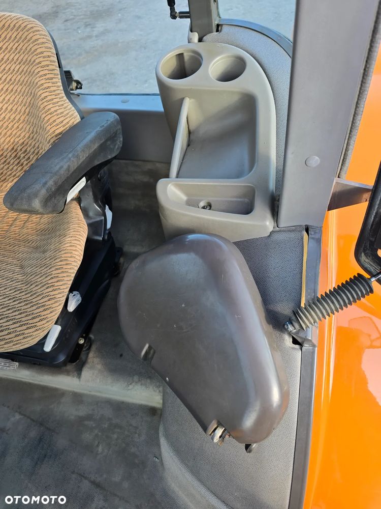 Renault Ares 556 RX - 21