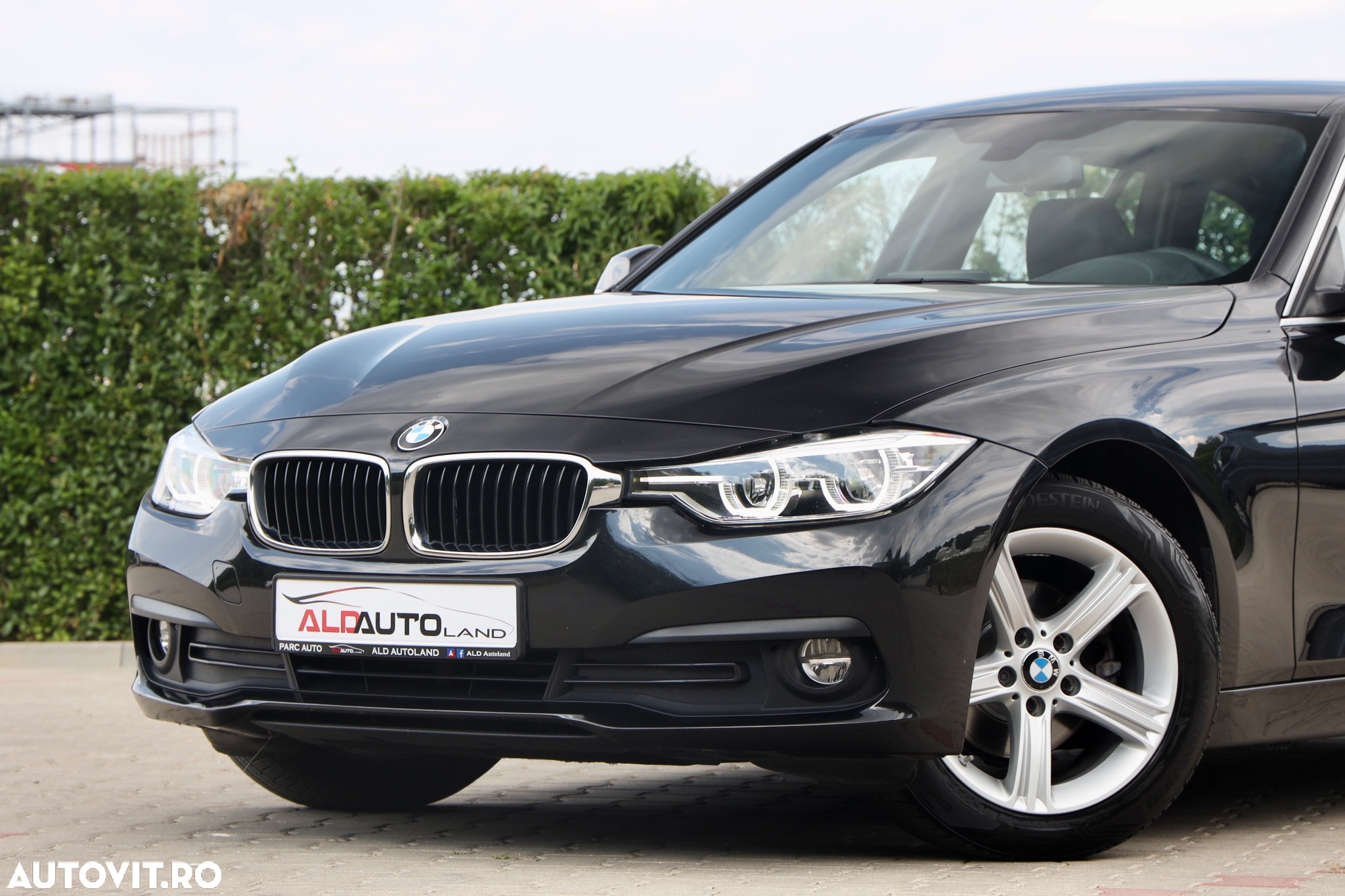 BMW Seria 3 320d Efficient Dynamic Edition Aut. - 31