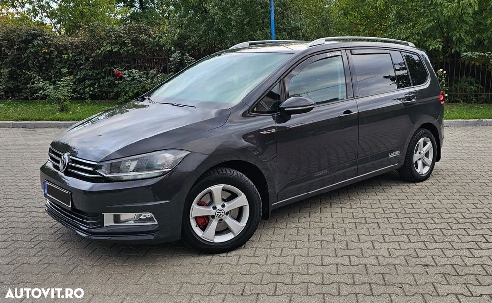 Volkswagen Touran 1.6 TDI Comfortline - 1