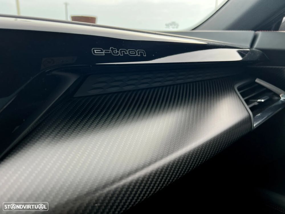 Audi RS e-tron GT quattro - 15