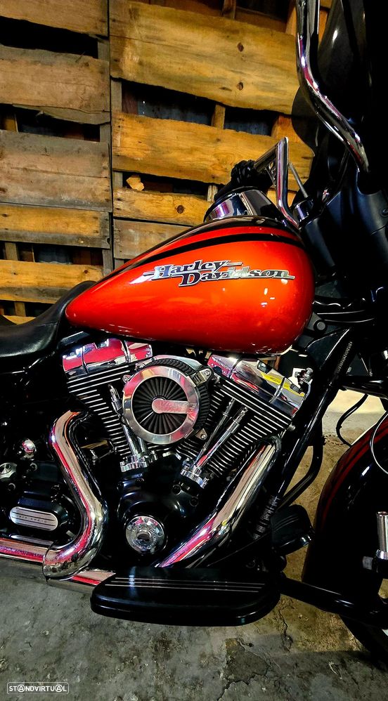 Harley-Davidson FLHXS - 10