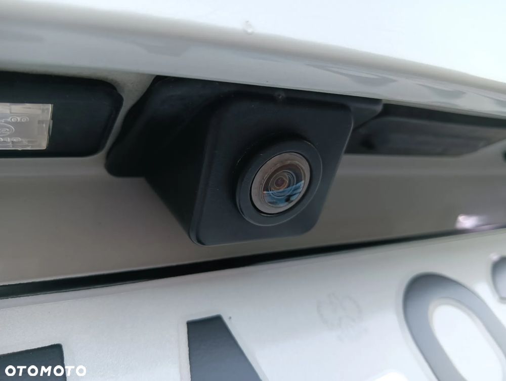 Peugeot 3008 BlueHDi 130 Stop & Start EAT8 Allure - 19