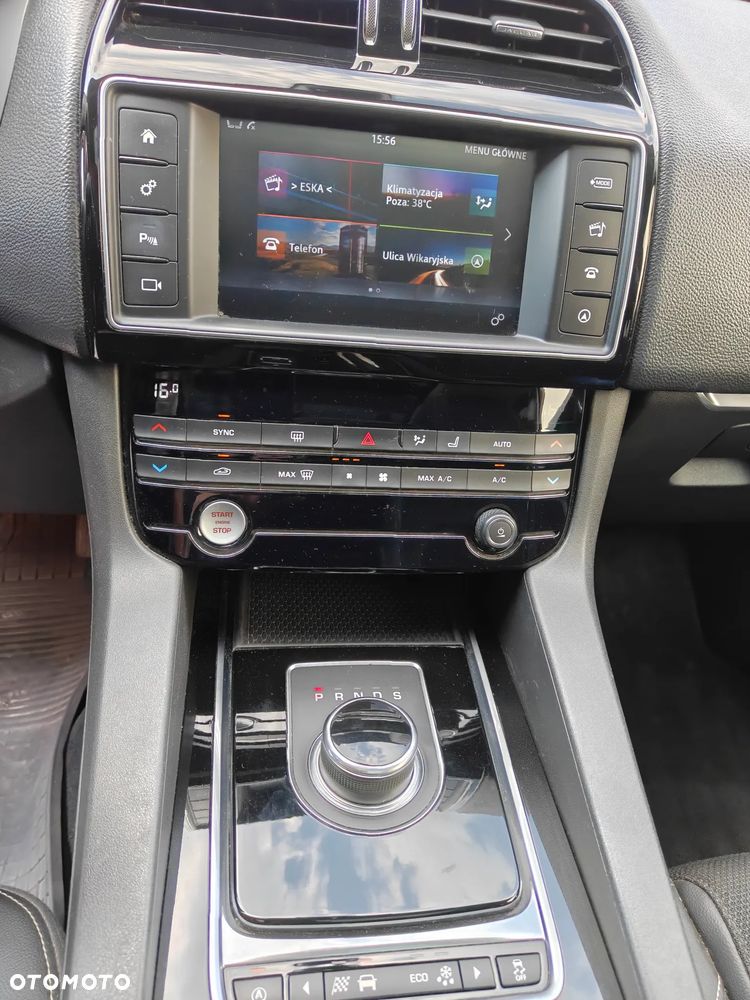 Jaguar F-Pace 2.0 i4D AWD R-Sport - 14