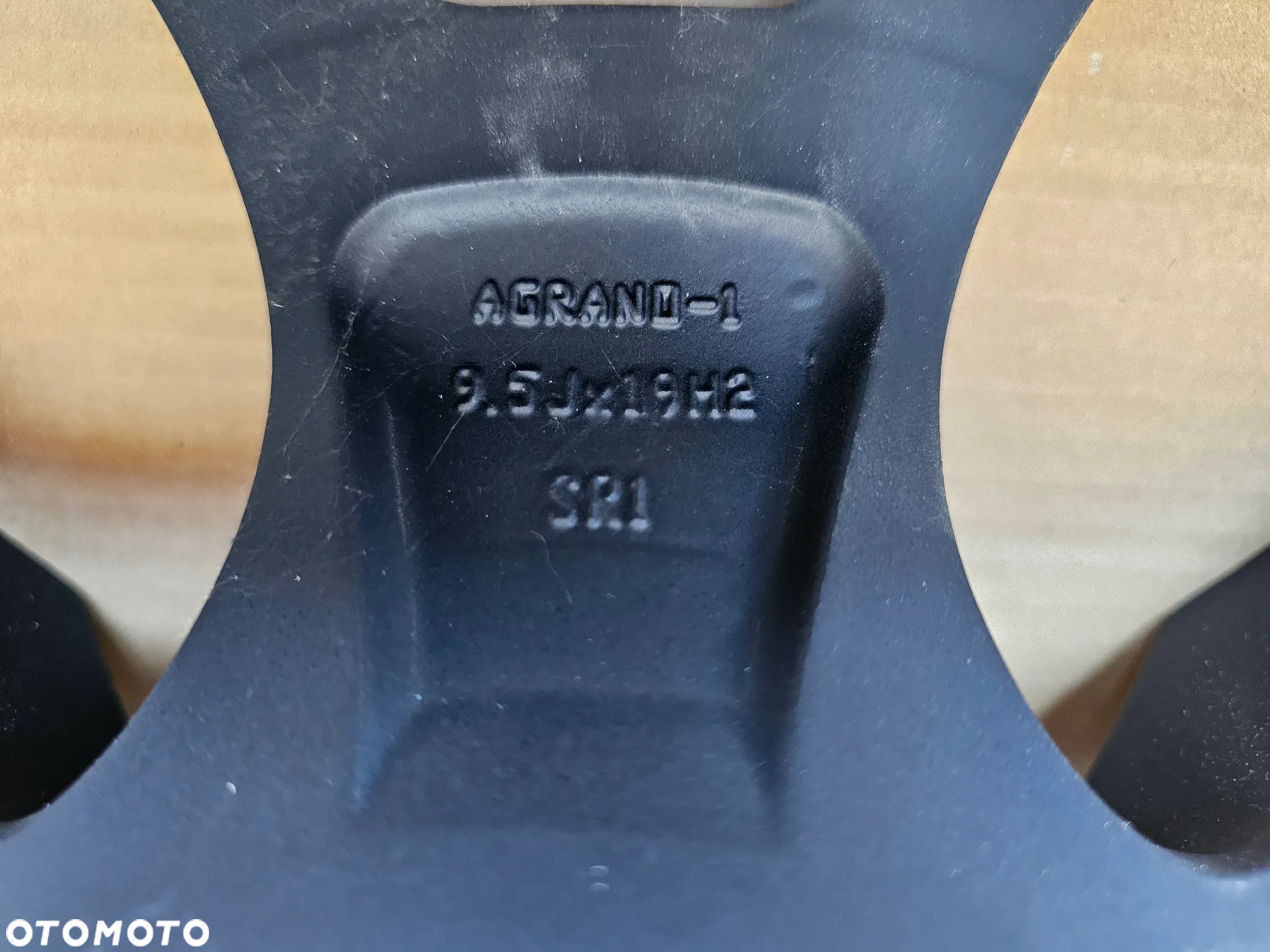 Rh Alurad BZ Agrano / 9,5Jx19 ET30 5x120 - 5