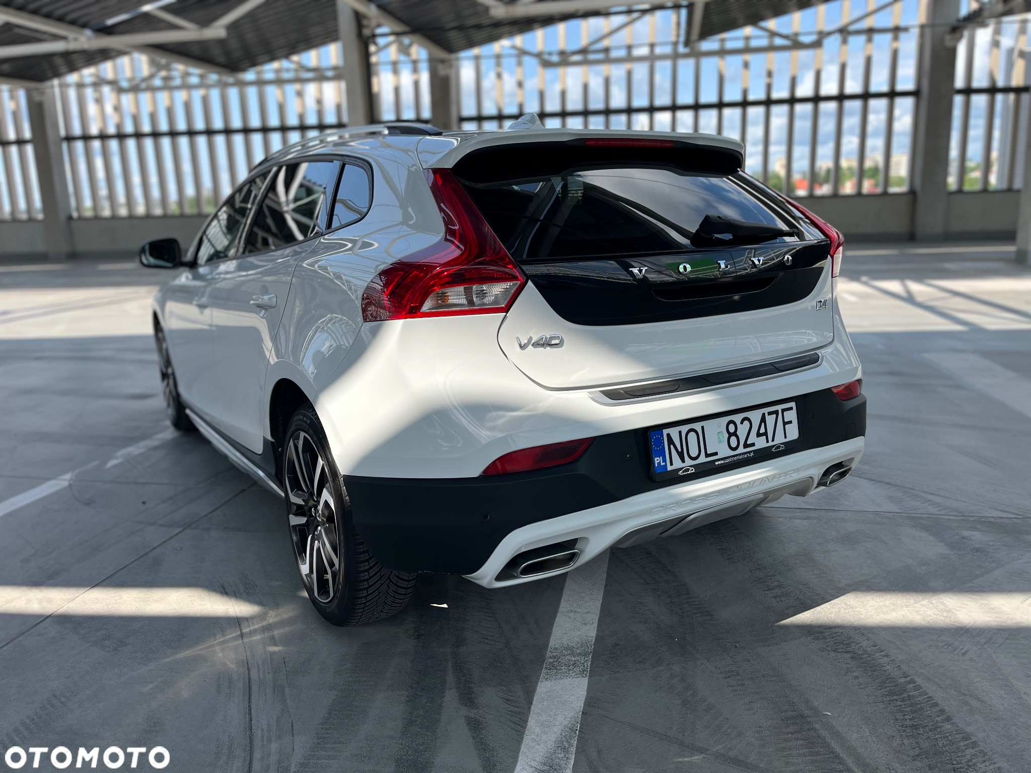 Volvo V40 Cross Country D4 Geartronic Momentum - 9