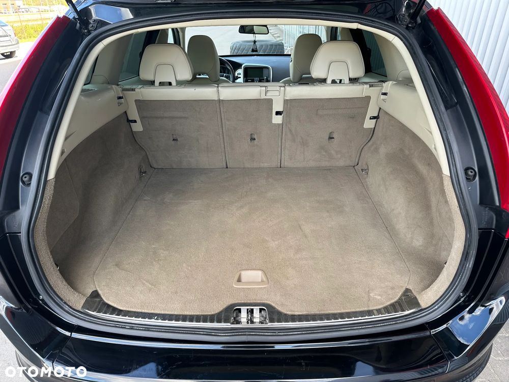 Volvo XC 60 - 32