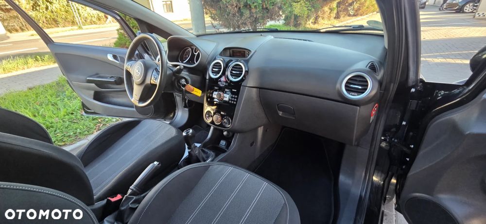 Opel Corsa 1.4 16V Energy - 38