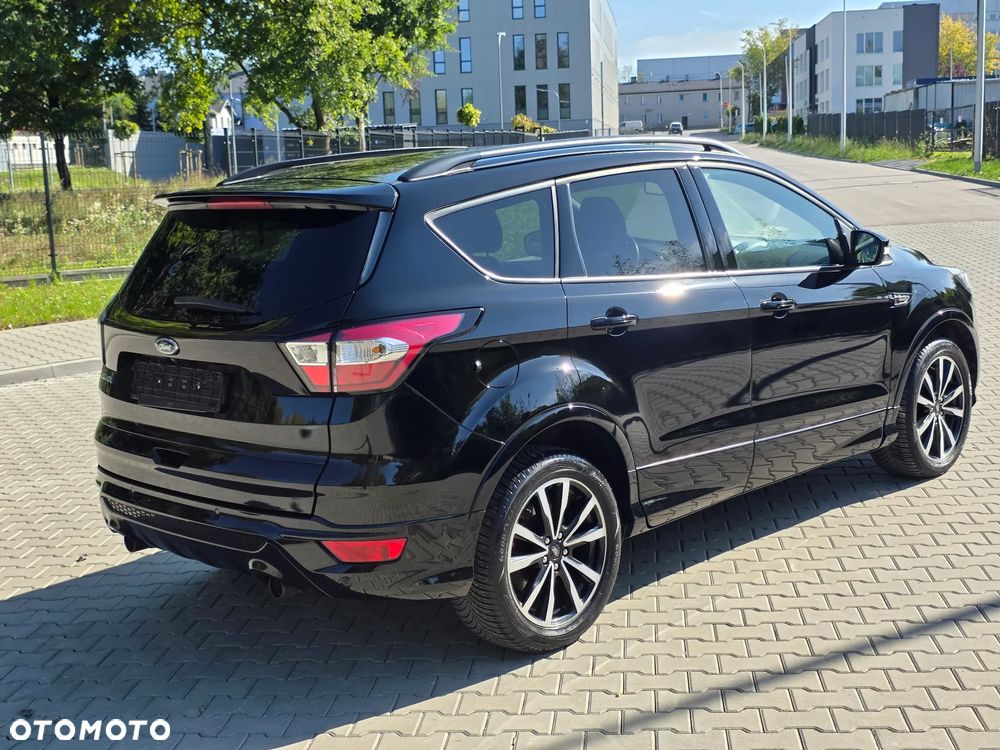 Ford Kuga - 2