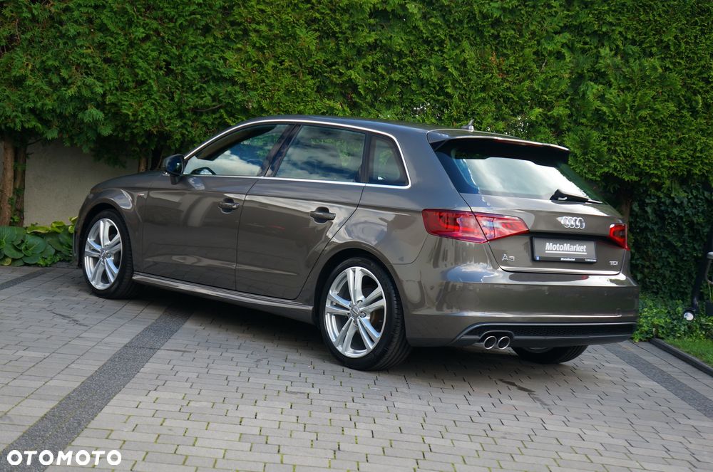 Audi A3 Sportback 2.0 TDI S line Sportpaket - 19