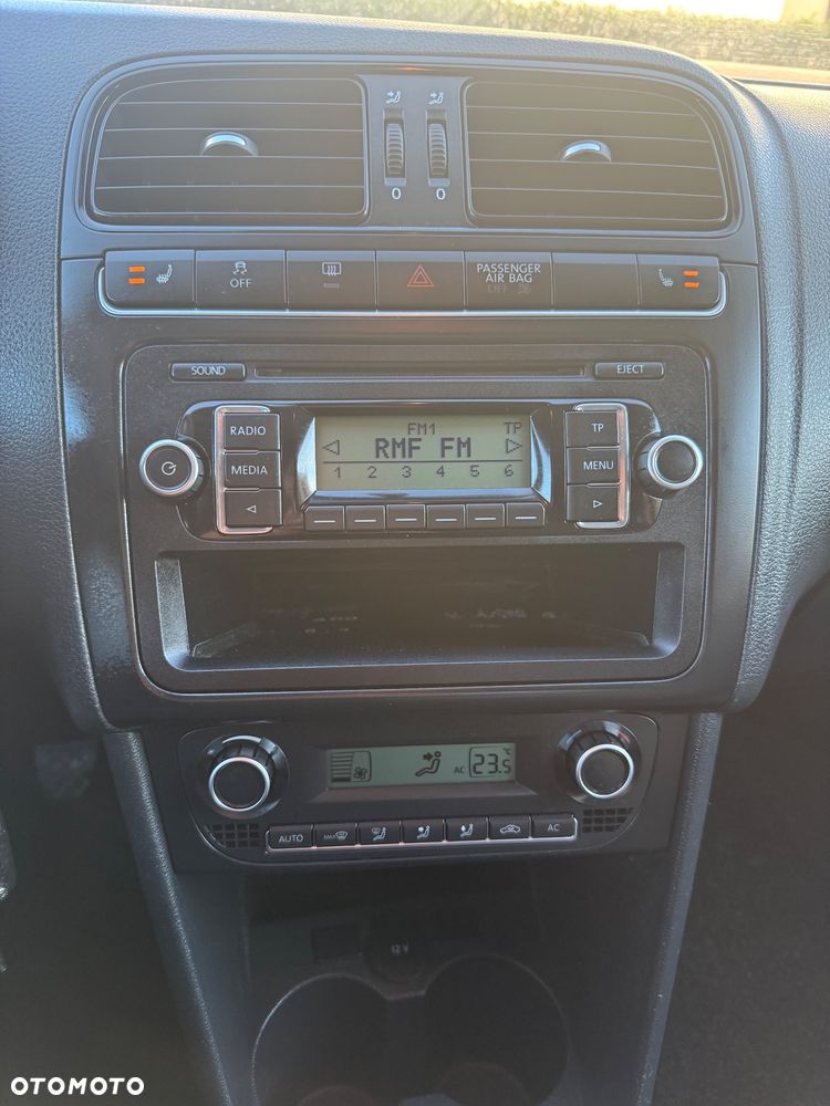 Volkswagen Polo - 19