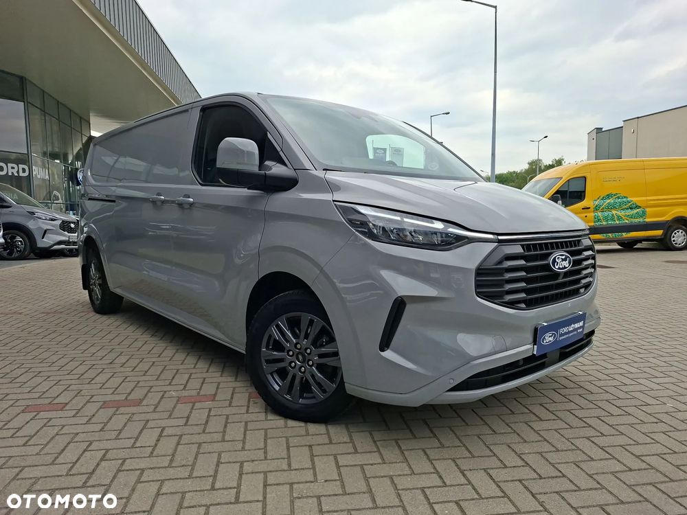 Ford CUSTOM - 9