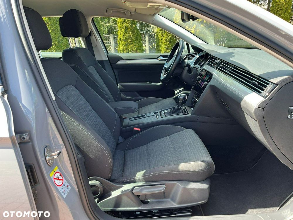 Volkswagen Passat 2.0 TSI Business DSG - 38