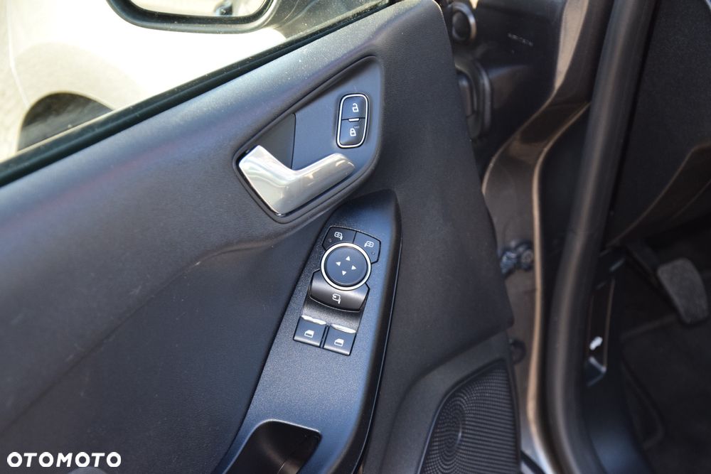 Ford Fiesta - 17