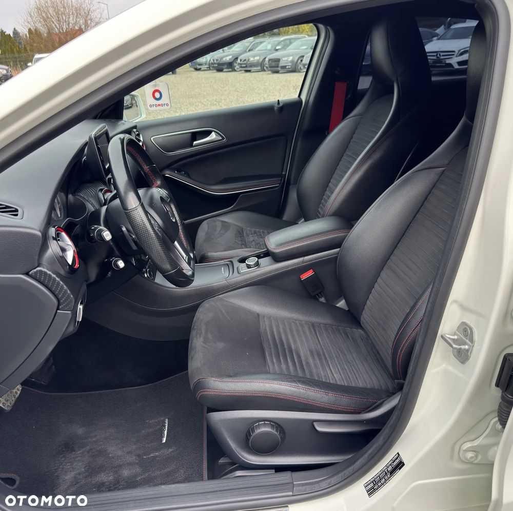 Mercedes-Benz Klasa A 250 4Matic 7G-DCT AMG Line - 17