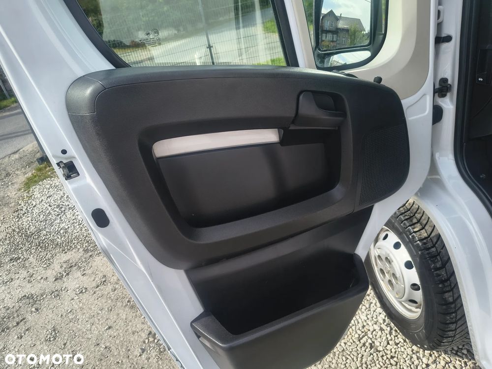 Opel Movano - 16