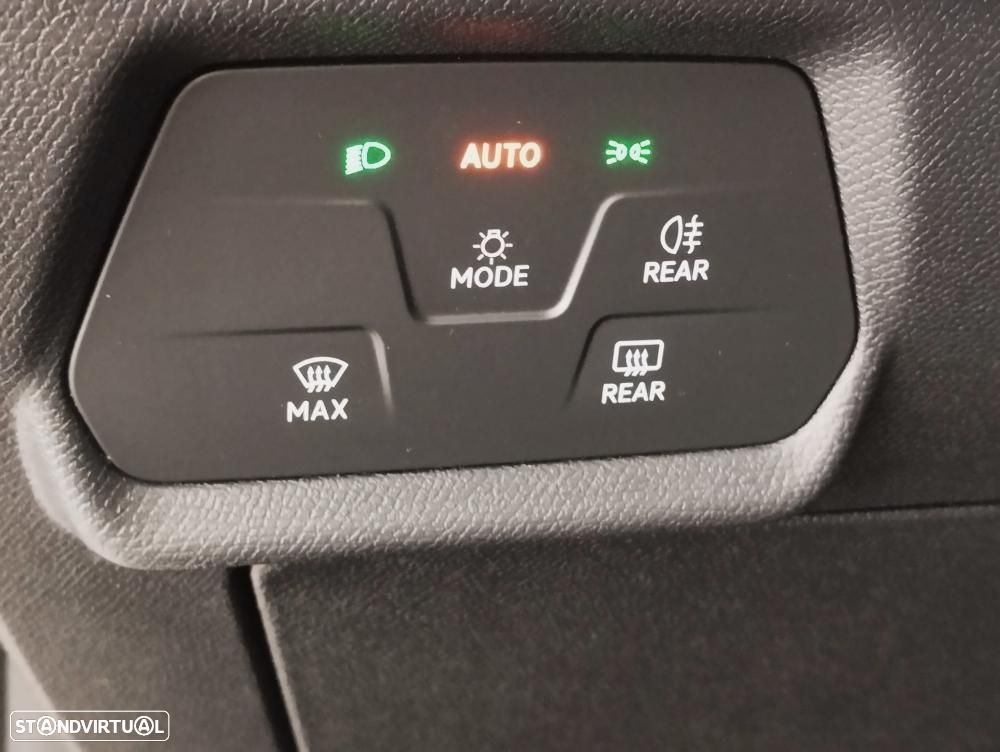 SEAT Leon 2.0 TDI Style - 32