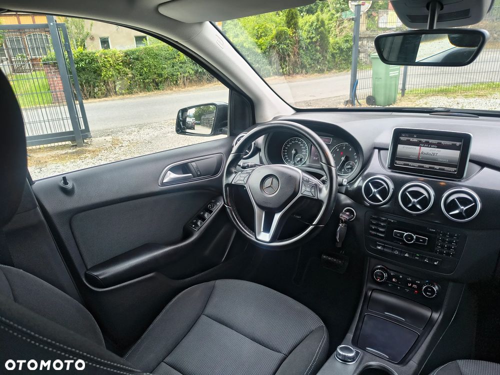 Mercedes-Benz Klasa B 200 7G-DCT Edition - 21