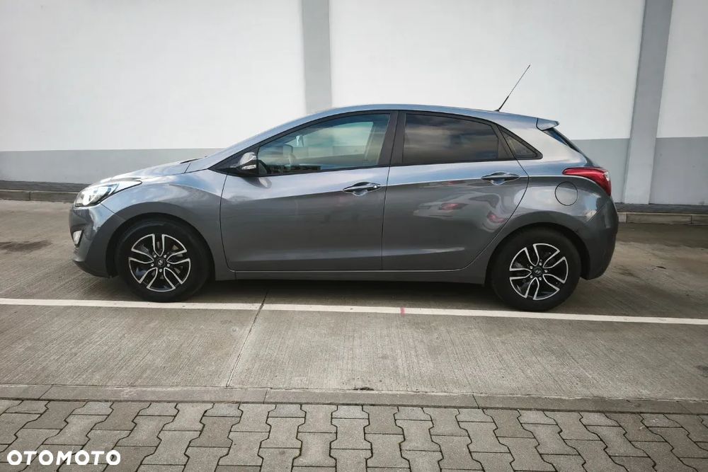 Hyundai i30 1.6 CRDi Comfort EU5 - 5