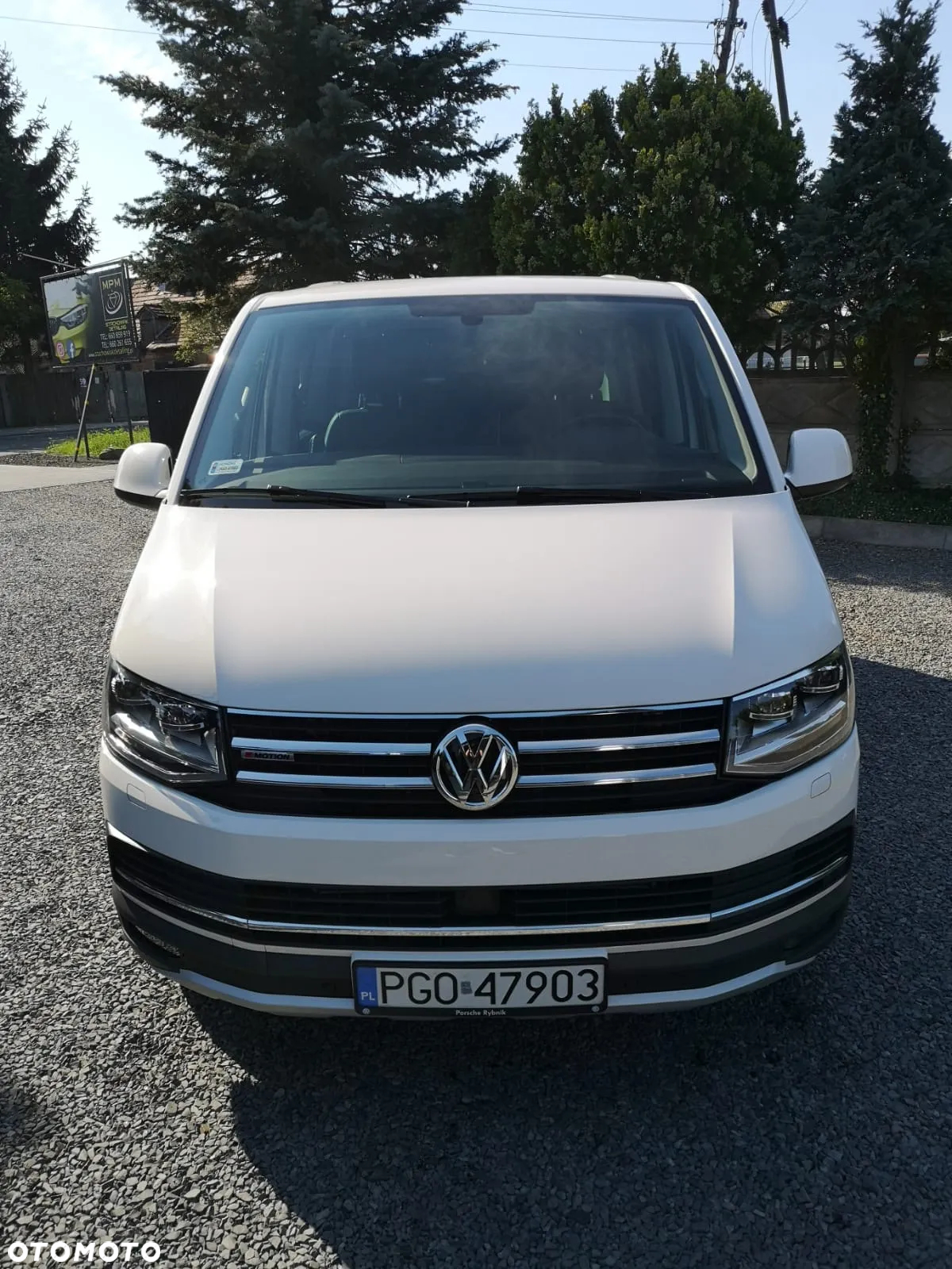 Volkswagen Multivan - 11