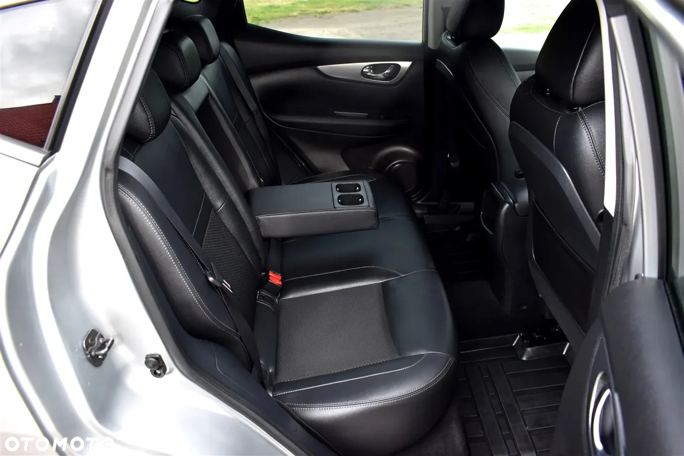 Nissan Qashqai 1.3 DIG-T ZAMA - 22