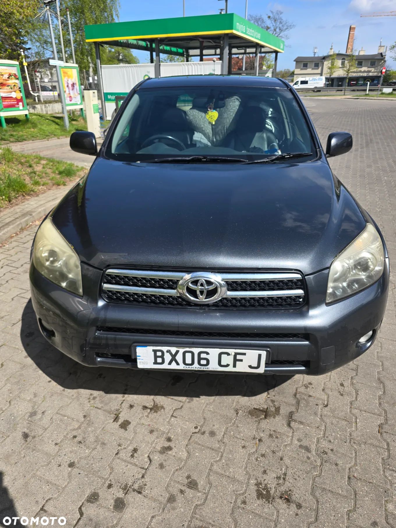 Toyota RAV4 - 1