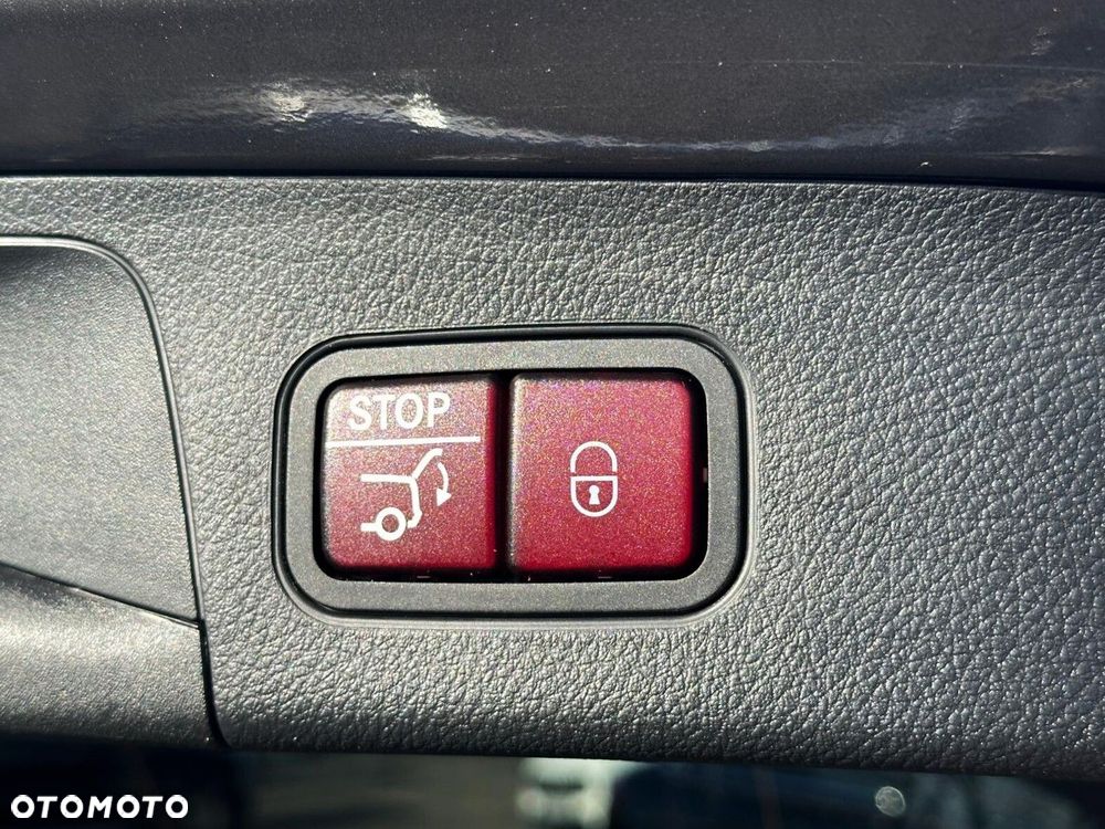 Mercedes-Benz GLA - 19