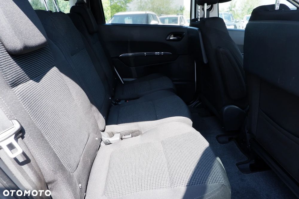 Peugeot 5008 HDI FAP 110 EGS6 Premium - 12