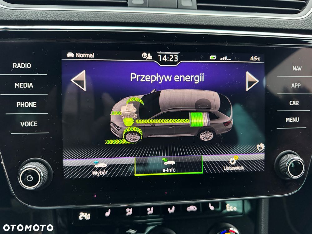 Skoda Superb 1.4 TSI Plug-In Hybrid L&K DSG - 18