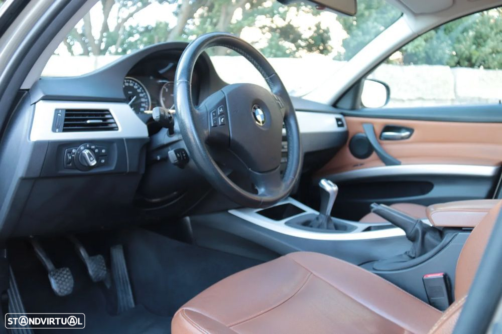 BMW 320 d Touring - 6