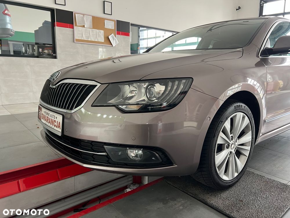 Skoda Superb 1.6 TDI Active Greenline - 3