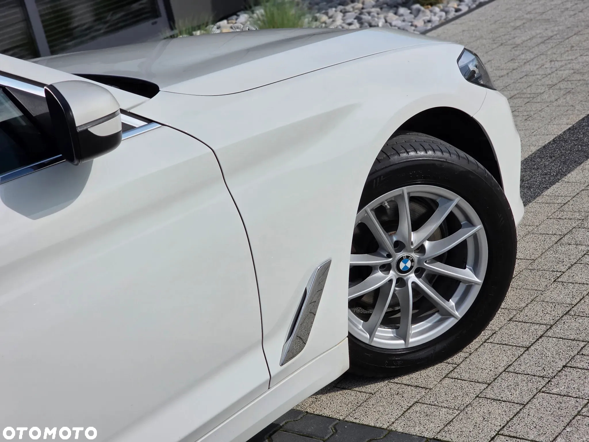 BMW Seria 5 520i - 28