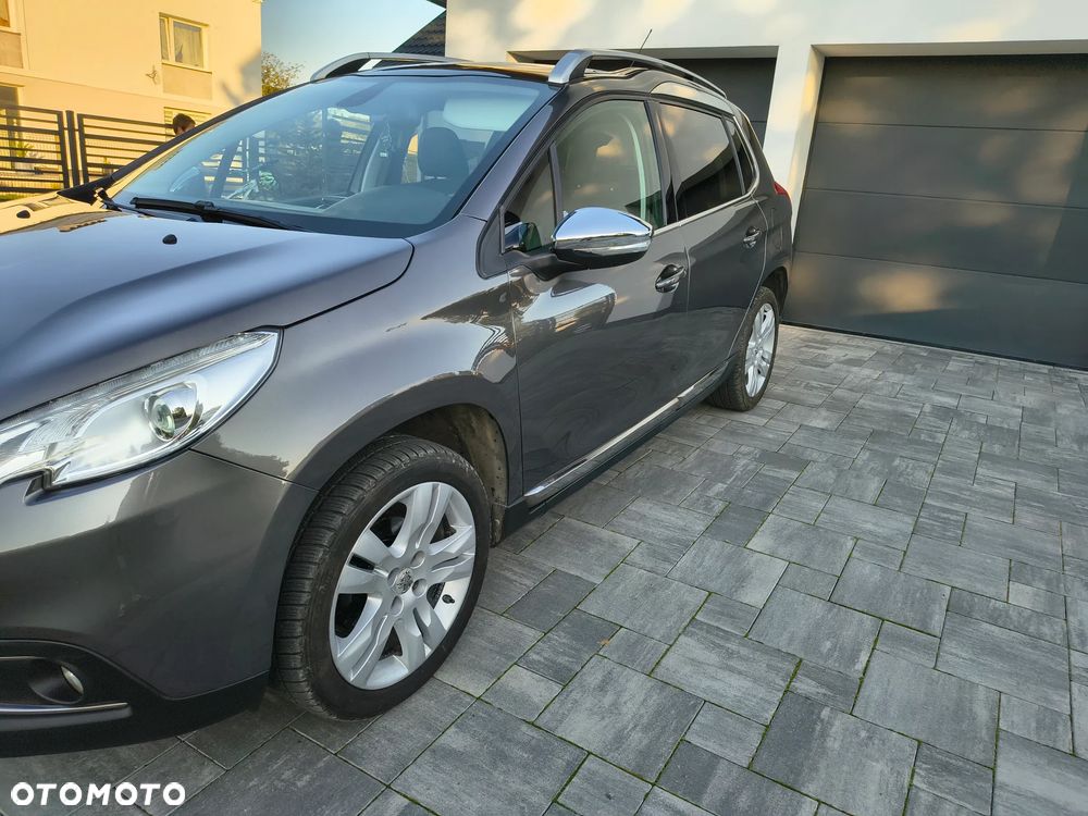 Peugeot 2008 PureTech 82 Allure - 10