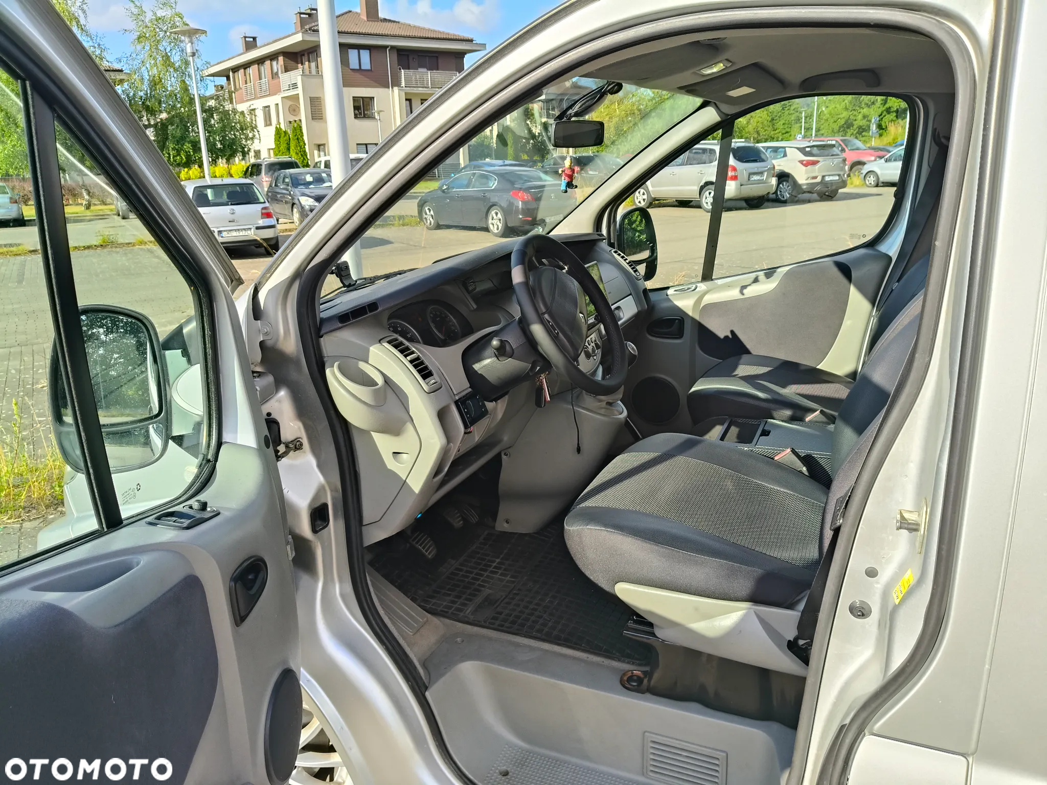 Renault Trafic 2.0 dCi 115 Combi L1H1 - 5